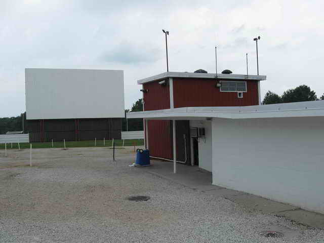 Midway Drive In Theater - 2010 Photo